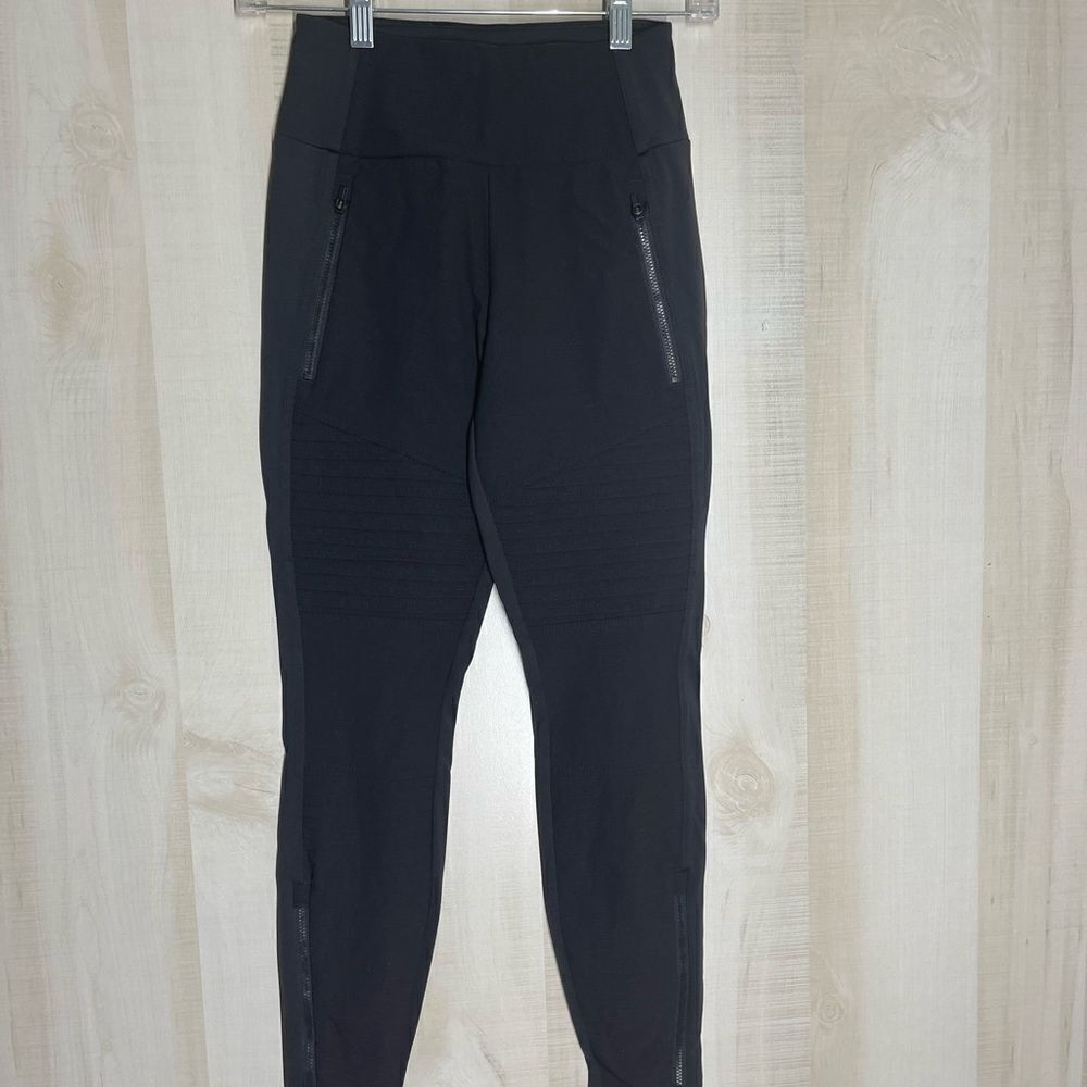 Athleta Headlands hybrid moto tights black, size 0 petite